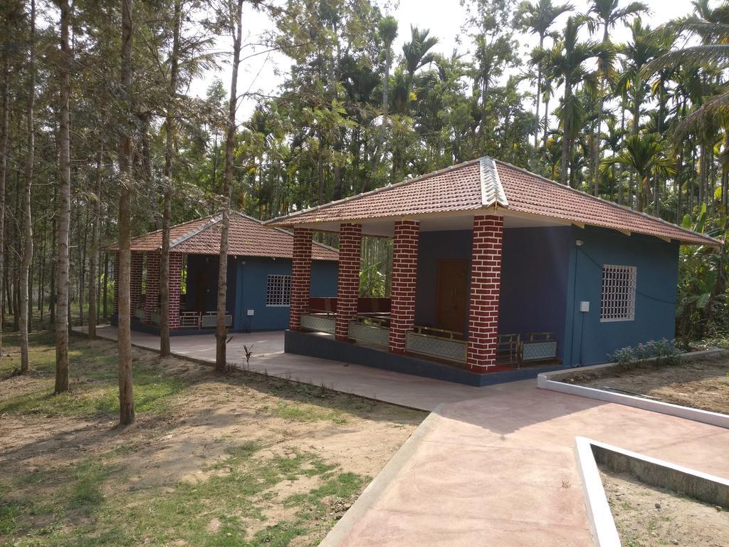 The Shades Holiday Homes Kushālnagar エクステリア 写真